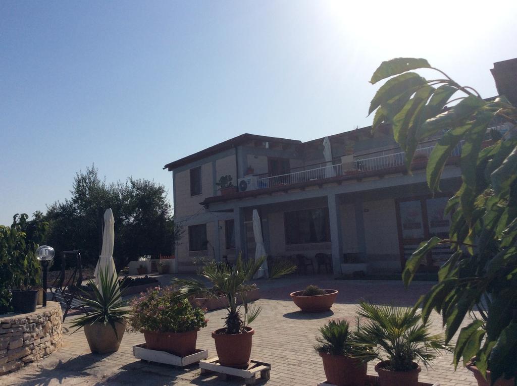 מולפטה Agriturismo La Ferrovia מראה חיצוני תמונה